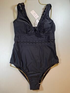 NWT Cupshe Black One Piece Bathing Suit with Scalloped‎ Trim Size 00X